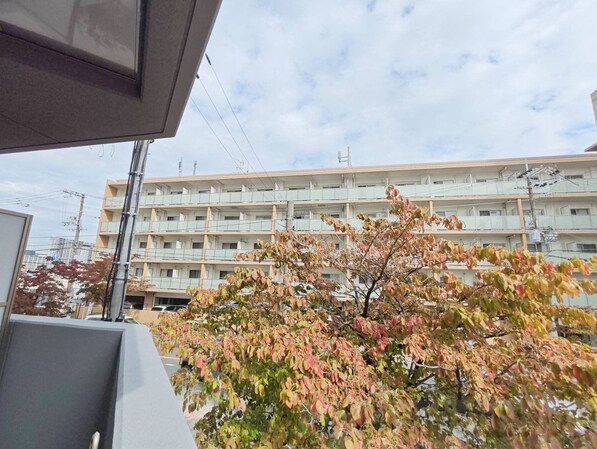 ファーストフィオーレ吹田レガーメの物件内観写真